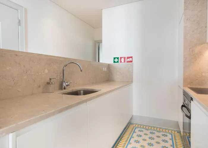 Apartment Fancy Downtown By Lovelystay