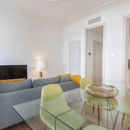Fancy Downtown By Lovelystay Apartmán
